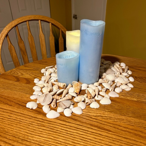 Set of 3 Blue Flameless LED Pillar Candles, Remote Operated Battery Power 4 6 8” - Picture 5 of 11